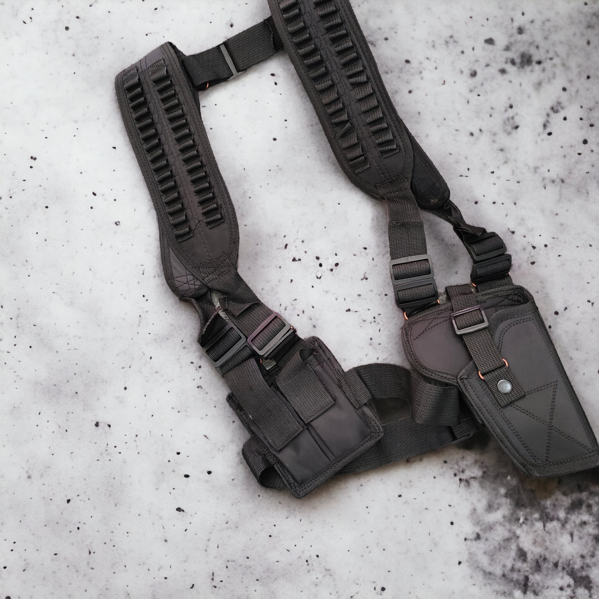 Double sided Shoulder holster black color